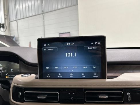 Used 2020 Lincoln Aviator Reserve w/ Equipment Group 202A AWD/4WD image 11