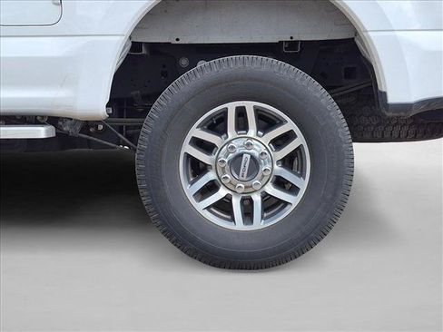 Used 2019 Ford F250 Lariat AWD/4WD image 9