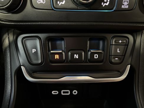 Used 2018 GMC Terrain SLT w/ Preferred Package image 22