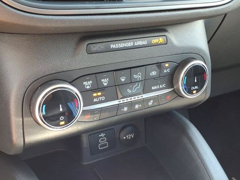 Certified 2024 Ford Escape Active w/ Cold Weather Package FWD image 18