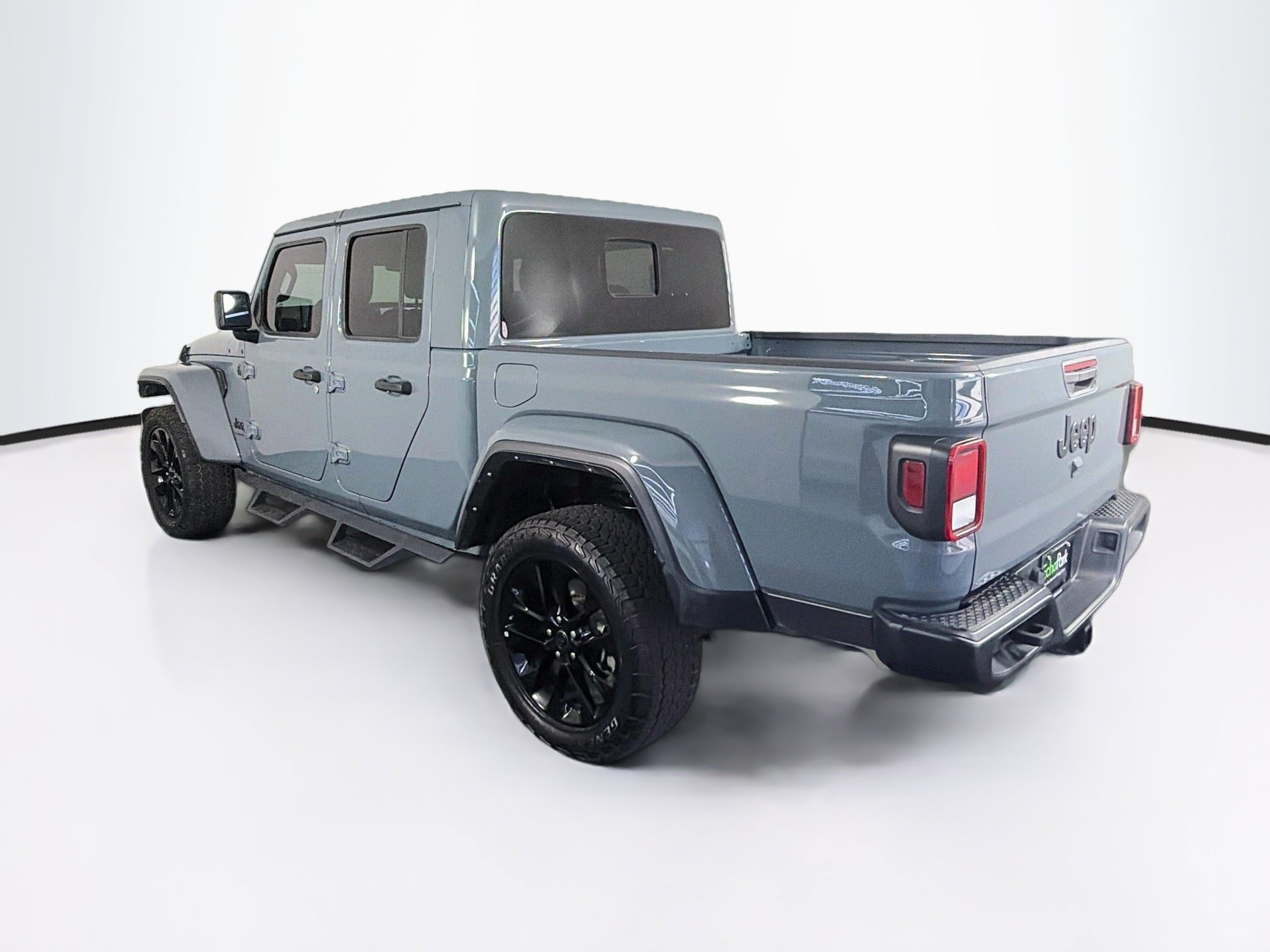 Used 2024 Jeep Gladiator Sport AWD/4WD image 5