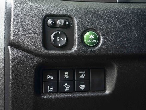 Used 2025 Honda Ridgeline TrailSport image 40