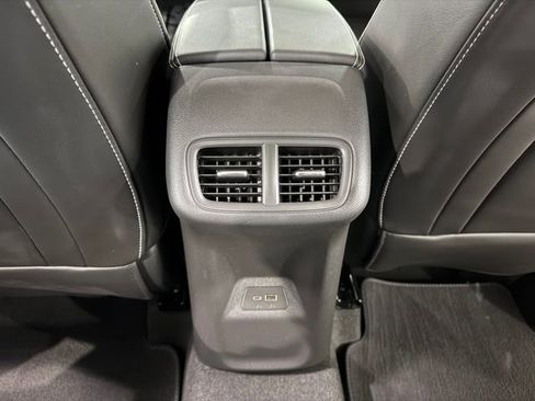 Certified 2025 Buick Envision Sport Touring image 27