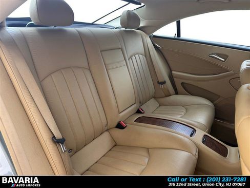 Used 2007 Mercedes-Benz CLS 550 image 18