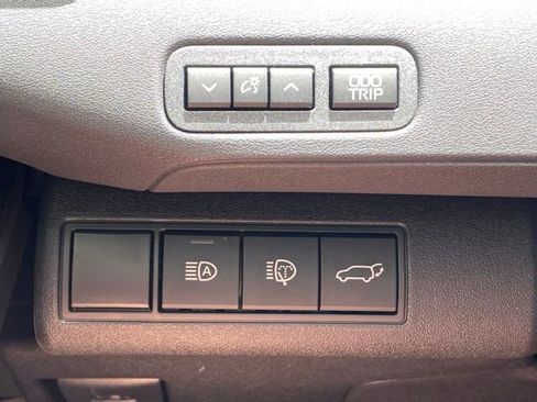 New 2026 Subaru Solterra AWD/4WD image 10