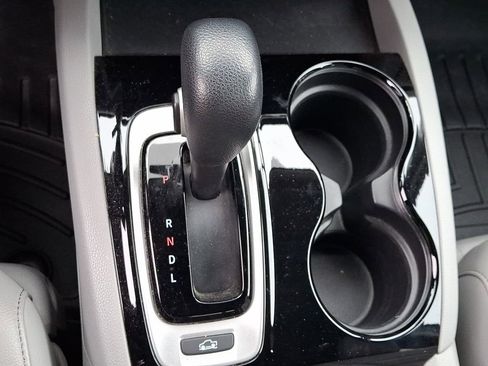 Used 2017 Honda Ridgeline RTL-E image 16