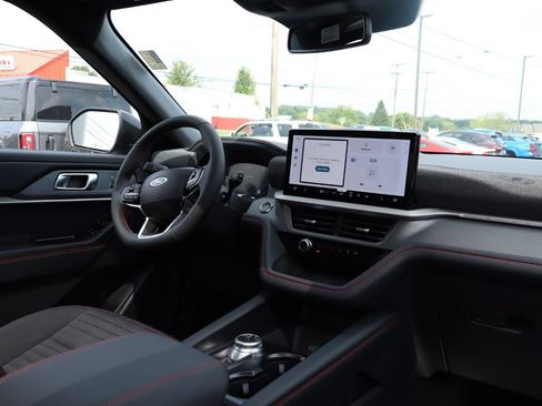 New 2026 Ford Explorer ST-Line w/ ST-Line Street Pack AWD/4WD image 36