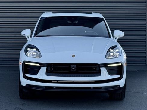 New 2026 Porsche Macan image 10