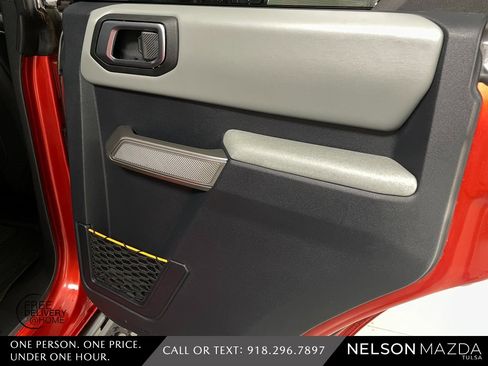 Used 2023 Ford Bronco Badlands image 41