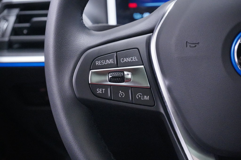 Used 2024 BMW i4 eDrive35 w/ Convenience Package RWD image 13