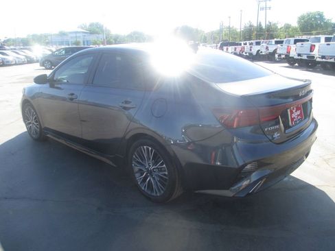 Used 2023 Kia Forte GT-Line w/ GT-Line Premium Package FWD image 8