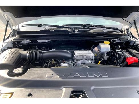 Used 2023 RAM 1500 Limited AWD/4WD image 12