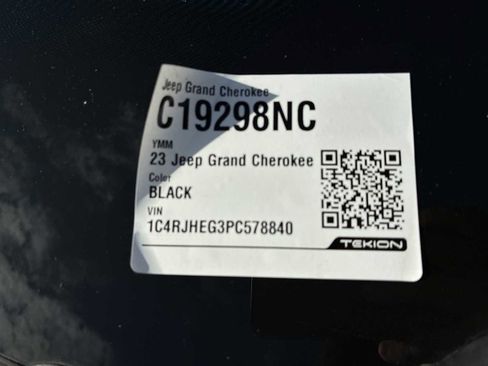 Used 2023 Jeep Grand Cherokee Summit image 35