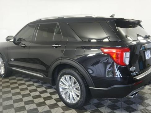 Used 2023 Ford Explorer King Ranch w/ Technology Package AWD/4WD image 5