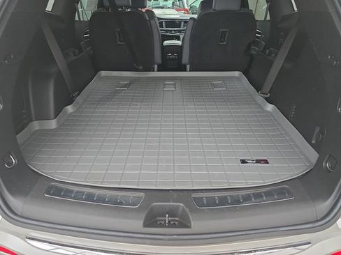 Used 2022 Buick Enclave Essence w/ LPO, Floor Liner Package image 22