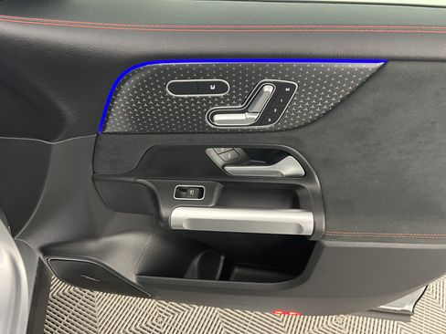 Certified 2024 Mercedes-Benz GLB 35 AMG 4MATIC image 25