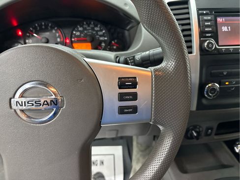 Used 2016 Nissan Frontier SV image 18