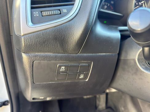 Used 2017 MAZDA MAZDA3 Sport image 10