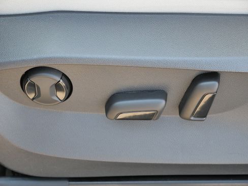 Certified 2024 Volkswagen Tiguan SE AWD/4WD image 20