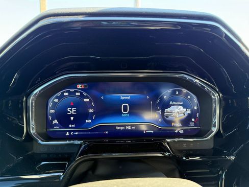 New 2025 Chevrolet Silverado 1500 LT image 18