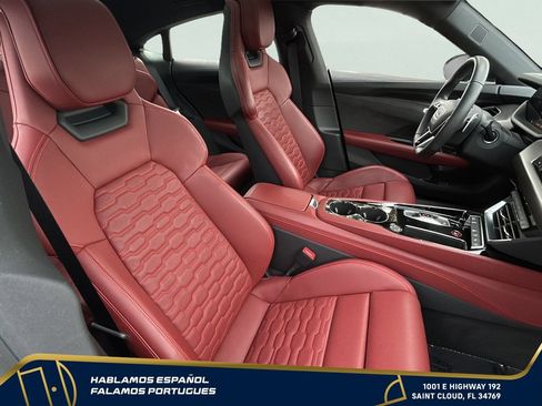 Used 2022 Audi e-tron GT Prestige AWD/4WD image 25