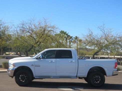 Used 2014 RAM 2500 Laramie image 2