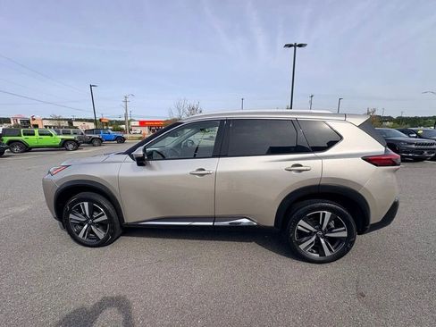 Used 2023 Nissan Rogue SL AWD/4WD image 7