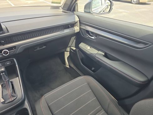 Used 2025 Honda CR-V Sport image 12