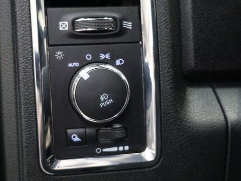 Used 2016 RAM 3500 Laramie w/ Convenience Group image 70