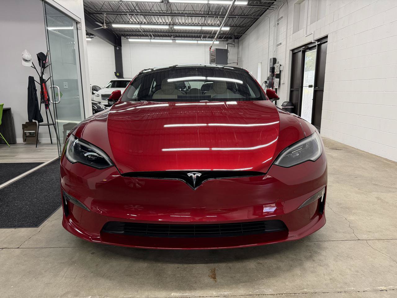 Used 2023 Tesla Model S Standard Range AWD/4WD image 2