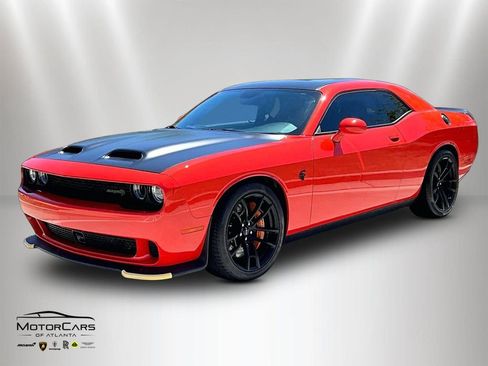 Used 2023 Dodge Challenger SRT Hellcat RWD image 1
