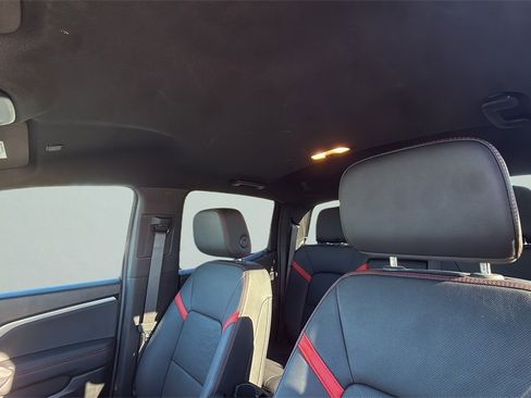 Used 2026 Chevrolet Colorado Z71 w/ Technology Package image 10