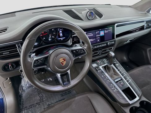 Used 2019 Porsche Macan AWD/4WD image 25