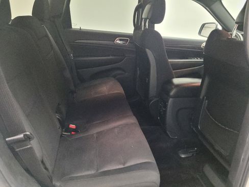 Used 2017 Jeep Grand Cherokee Laredo RWD image 19