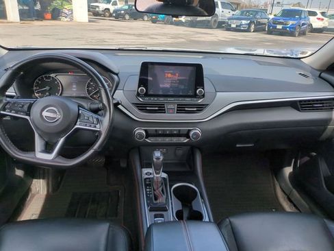 Used 2024 Nissan Altima 2.5 SR AWD/4WD image 17