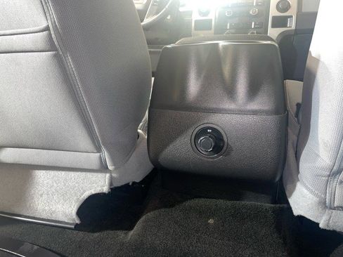 Used 2011 Ford F150 XLT w/ XLT Chrome Pkg image 20