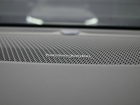 Used 2023 Volvo S60 B5 Ultimate w/ Climate Package image 30