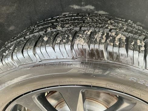 Used 2021 Jeep Grand Cherokee Laredo X image 16