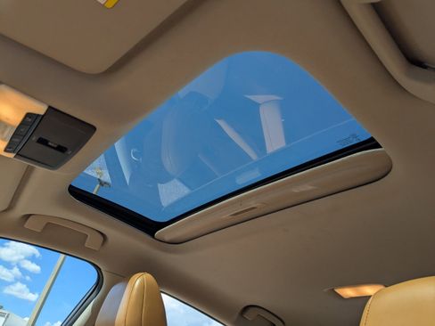 Used 2021 Nissan Sentra SV w/ SV Premium Package image 19