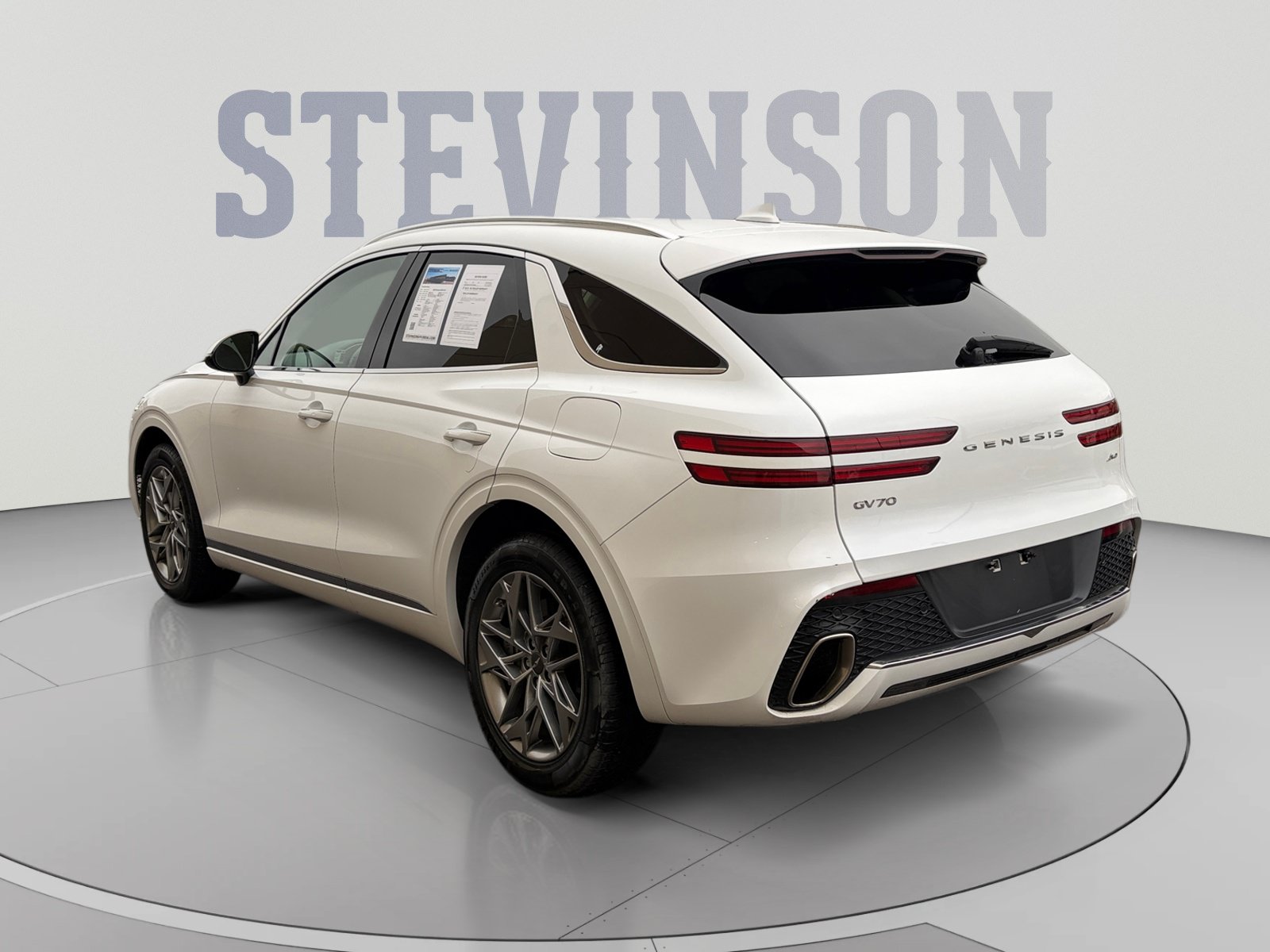 Used 2025 Genesis GV70 2.5T AWD/4WD image 3