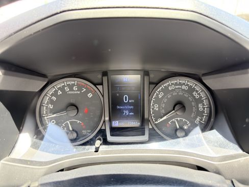 Used 2021 Toyota Tacoma TRD Sport w/ Technology Package RWD image 27