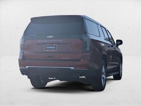 New 2025 Chevrolet Suburban Premier image 5