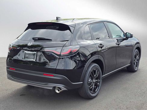 New 2026 Honda HR-V Sport image 3