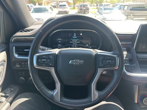 Used 2023 Chevrolet Tahoe Z71 w/ Luxury Package AWD/4WD image 24