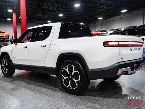 Used 2022 Rivian R1T Adventure image 3