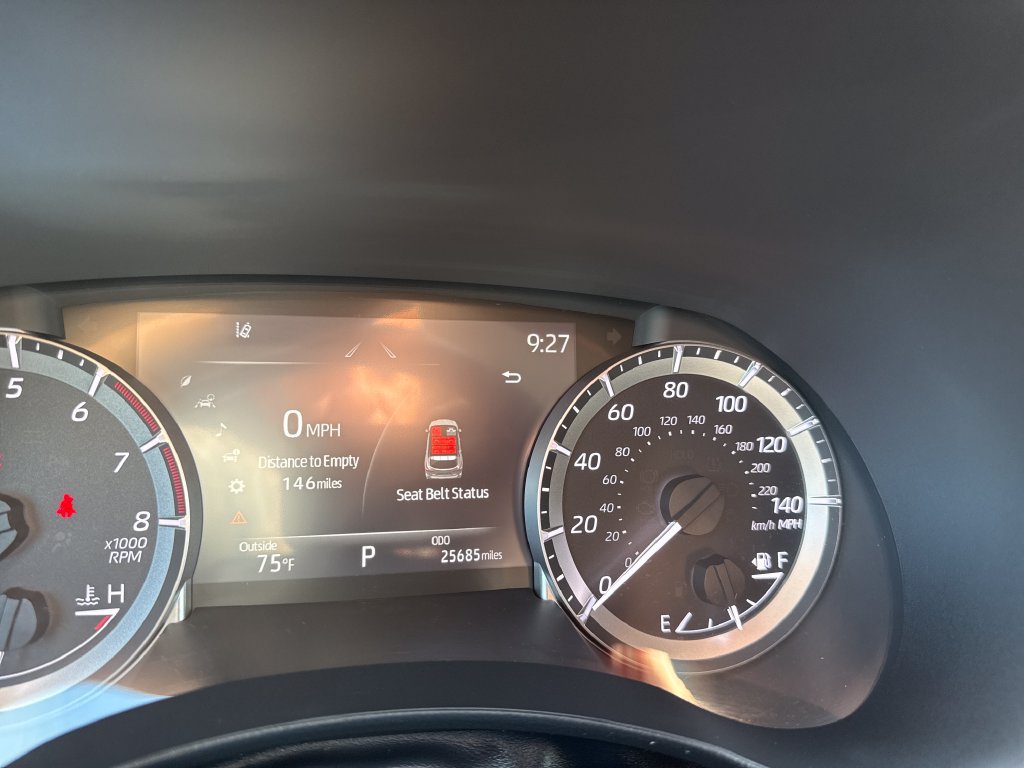 Used 2023 Toyota Highlander L FWD image 29