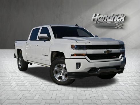 Used 2017 Chevrolet Silverado 1500 LT w/ All Star Edition image 2