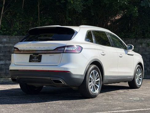 Used 2019 Lincoln Nautilus Select FWD image 5