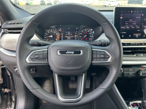 Used 2024 Jeep Compass Latitude AWD/4WD image 20