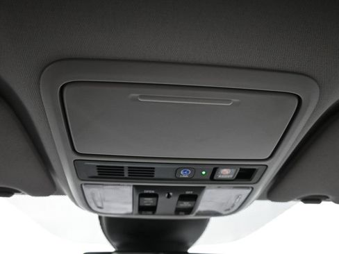 Certified 2023 Honda Odyssey Touring image 17